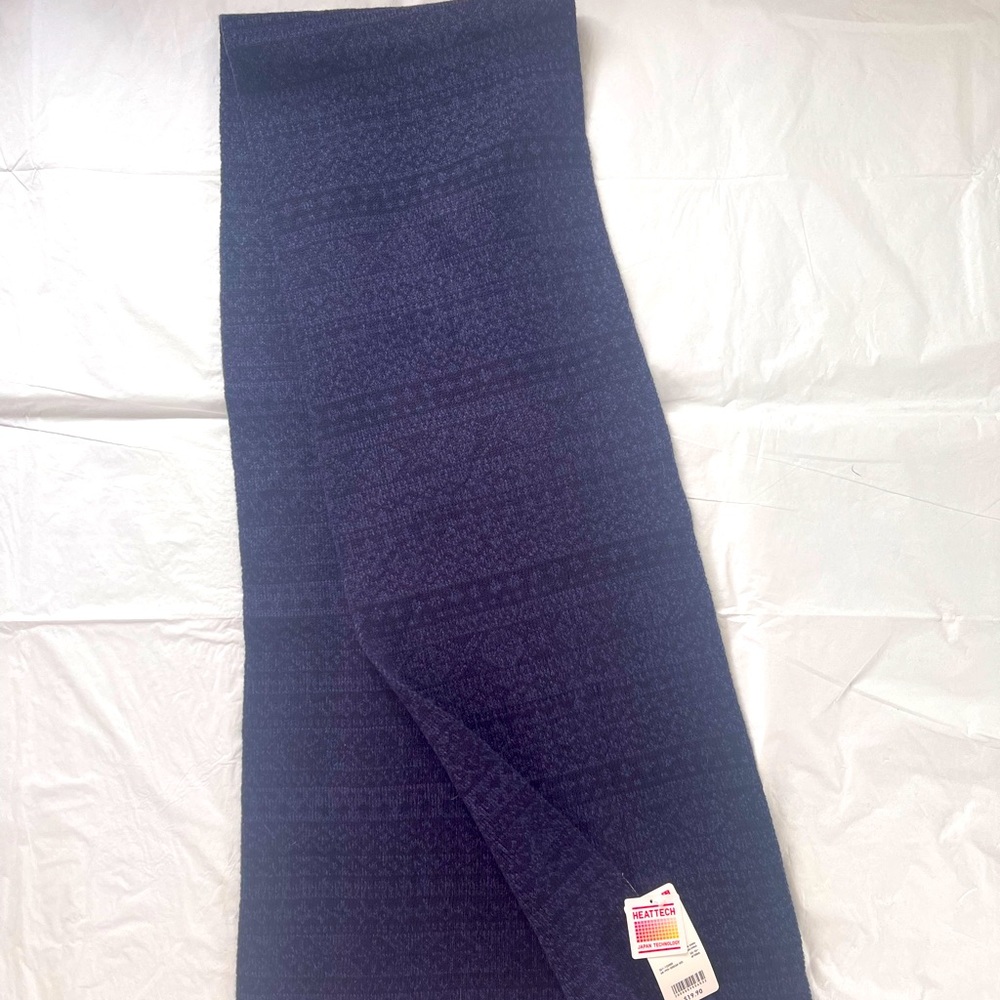 Uniqlo scarf